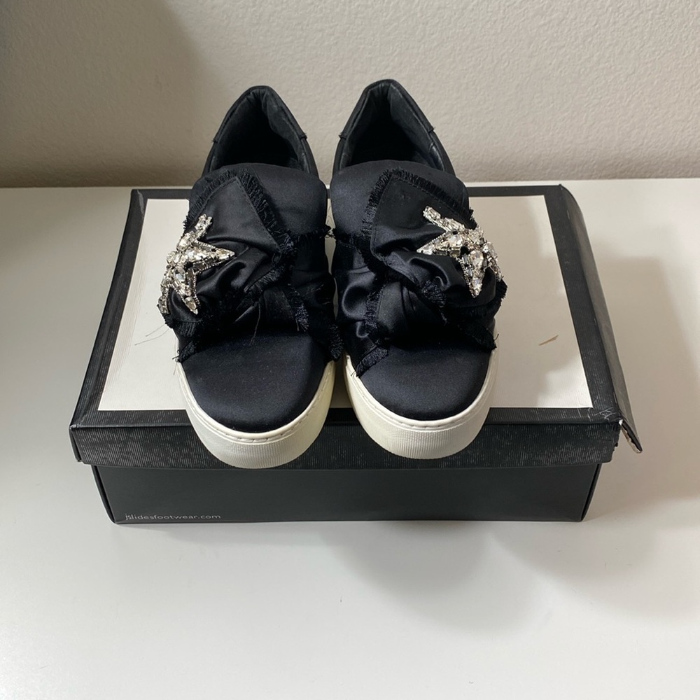 New J/SLIDES Astor black satin platform sneaker with crystal star size 6